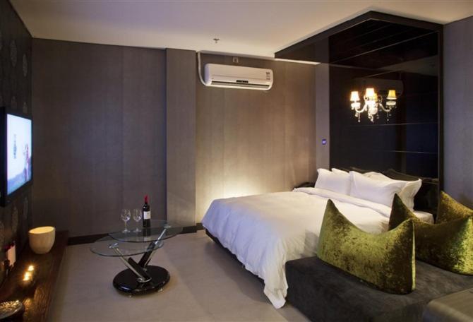 ชิงต่าว เฮงโป โฮเต็ล Hotel ชิงเต่า ภายนอก รูปภาพ