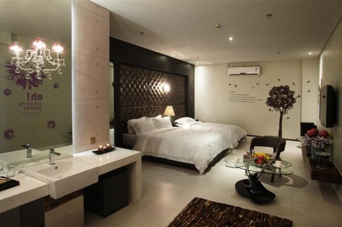 ชิงต่าว เฮงโป โฮเต็ล Hotel ชิงเต่า ภายนอก รูปภาพ